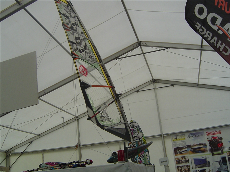 windsurf