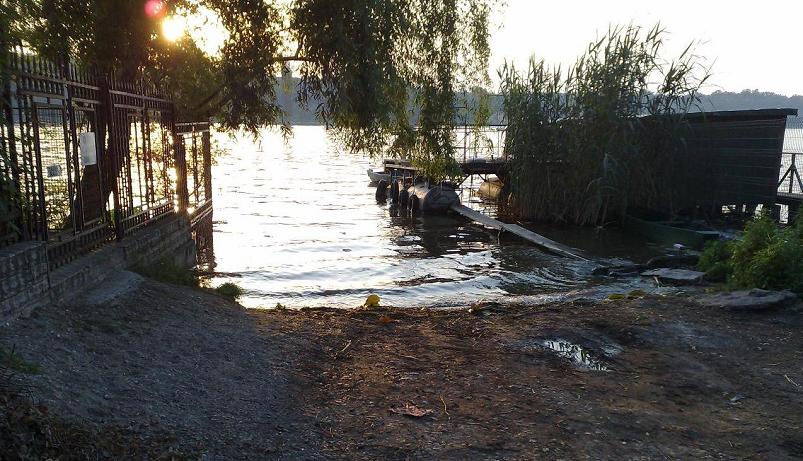 Lacul Snagov - intrarea Florilor